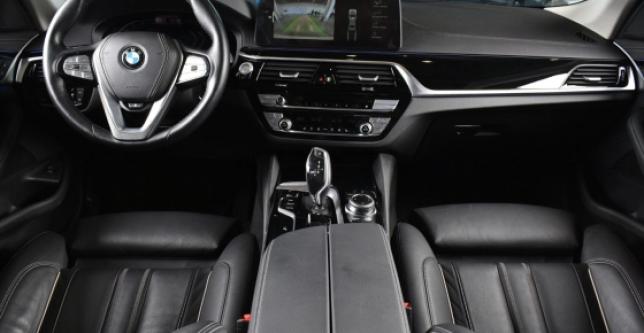 фото 706693-14 - Под такси