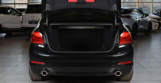 фото 706695-09 - Под такси