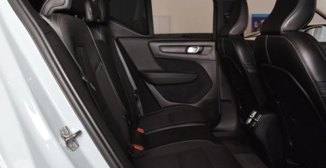 фото 707904-11 - Под такси