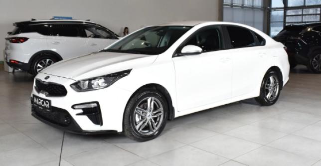 фото 712ce5898493 - Под такси