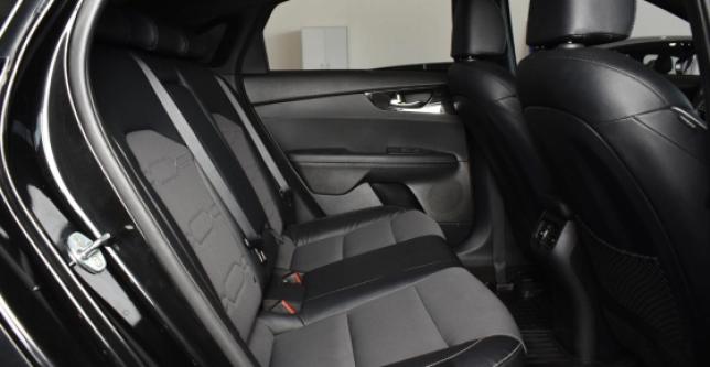 фото 713346-11 - Под такси