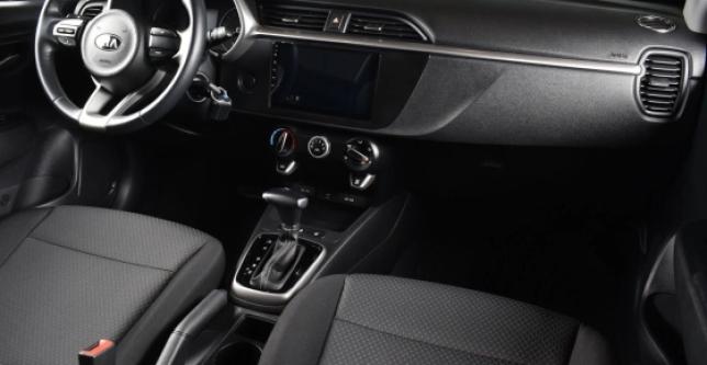 фото 715357-12 - Под такси