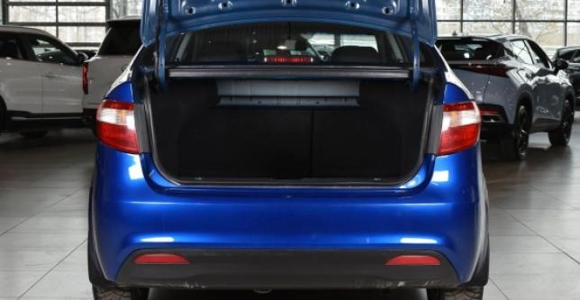 фото 719357-09 - Под такси