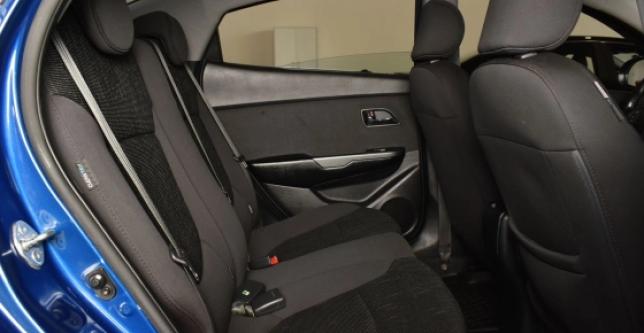 фото 719357-11 - Под такси