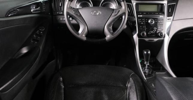 фото 738920-08 - Под такси