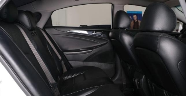 фото 738920-09 - Под такси