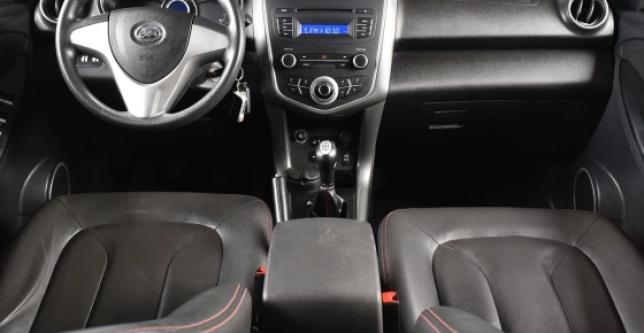 фото 739965-10 - Под такси