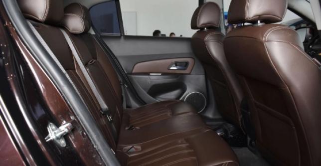 фото 739969-09 - Под такси