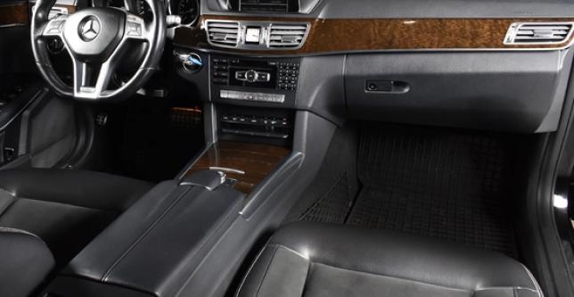 фото 7707922785a7 - Под такси