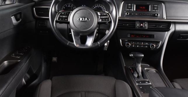 фото 7a29637ecd25 - Под такси