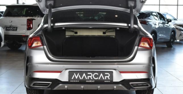 фото 7bfcfd5aeb38 - Под такси