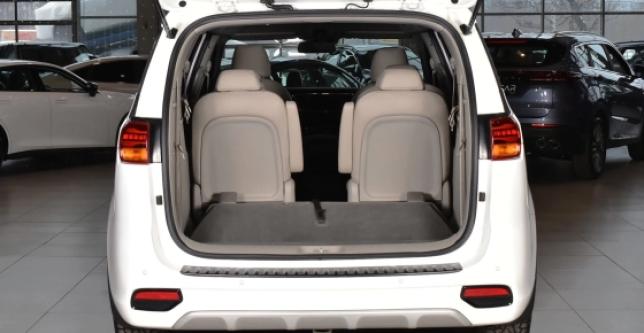 фото 7c138fa3f0f0 - Под такси