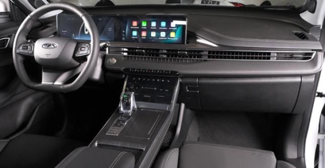 фото 851a88ee36cd - Под такси