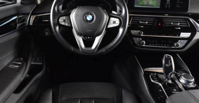 фото 87fb1dda211e - Под такси