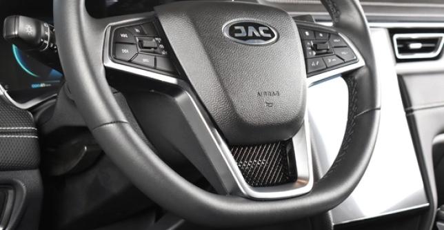 фото 8e9a2f68a888 - Под такси