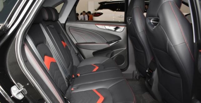 фото 95bbd07af849 - Под такси