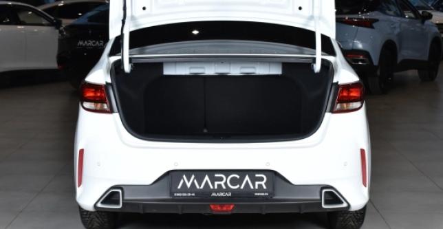 фото 9e82cf13aa4f - Под такси