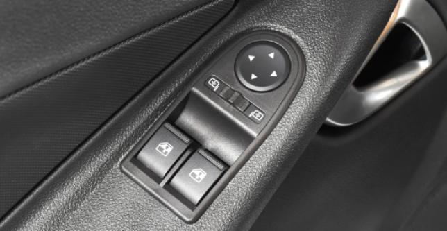 фото ad6221489092 - Под такси