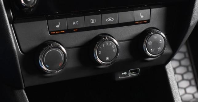 фото e831dccdf833 - Под такси