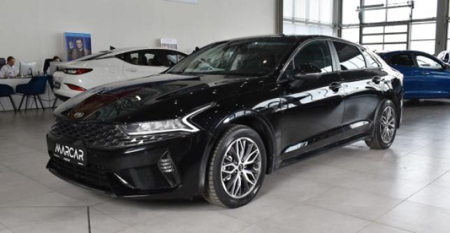 фото e9f8b371cc7b - Под такси