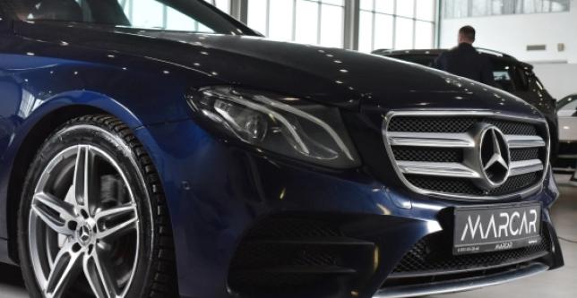 фото f0409c22b6db - Под такси