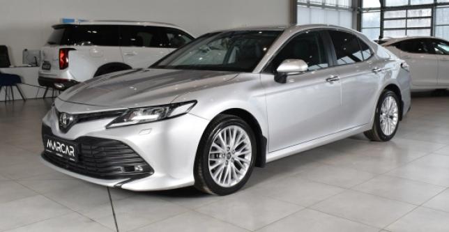 фото faeb8a6cf917 - Под такси