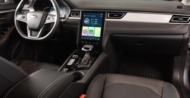 фото fb1af3e08109 - Под такси