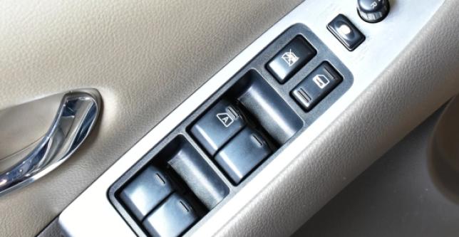 фото fd23fdaa8308 - Под такси