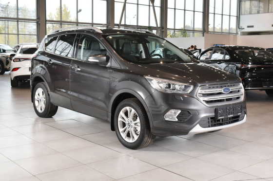 Ford Kuga, II Рестайлинг, 2017 Ford Kuga, II Рестайлинг, 2017